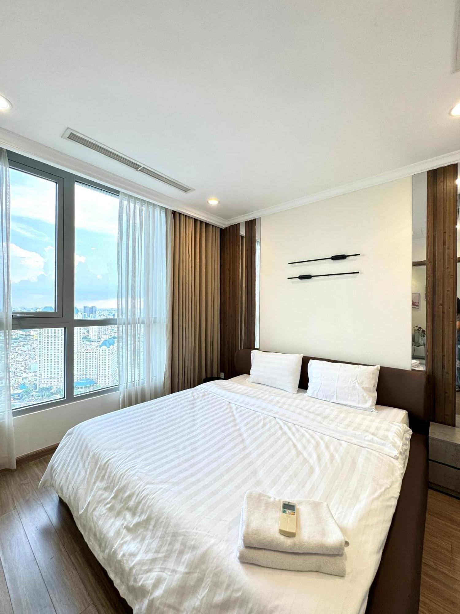 Landmark Luxury Residence - Luna Apartment Thành Pho Ho Chí Minh Esterno foto